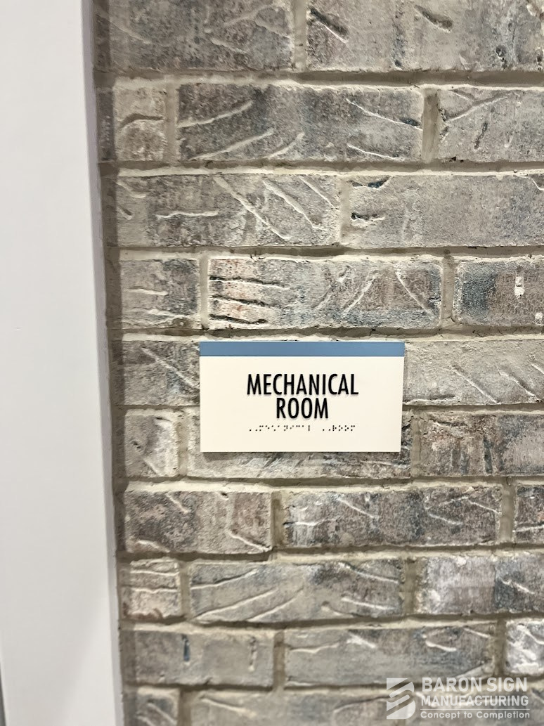 Interior ADA Common Room Sign