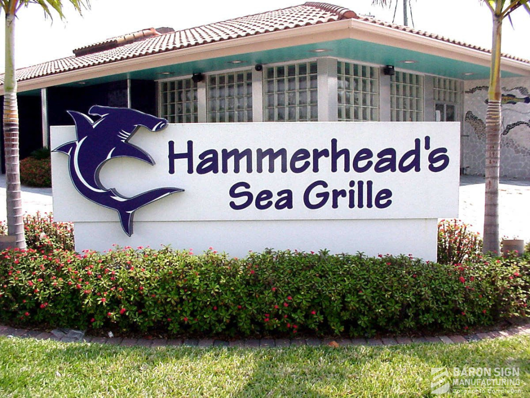 Hammerheads-Restaurant-commercial
