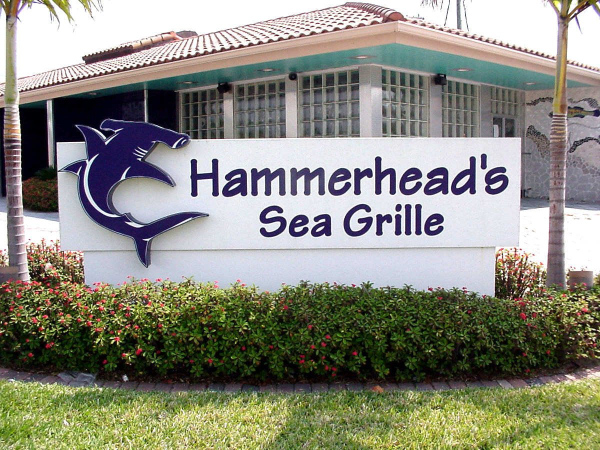 Hammerheads-Restaurant-commercial